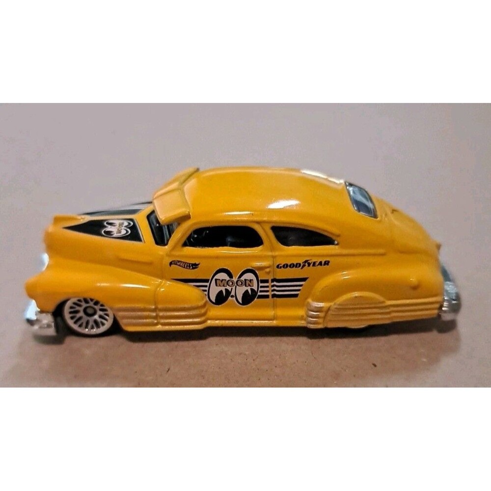 Hot Wheels ‘47 Chevy Fleetline #155 HW ‘22 Rod Squad 1/5 Yellow Loose VHTF!